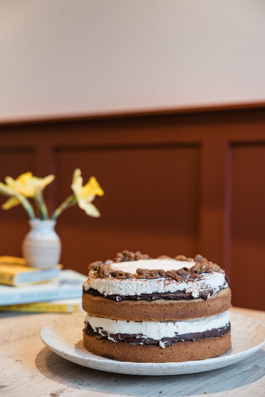 Coffee & walnut cake